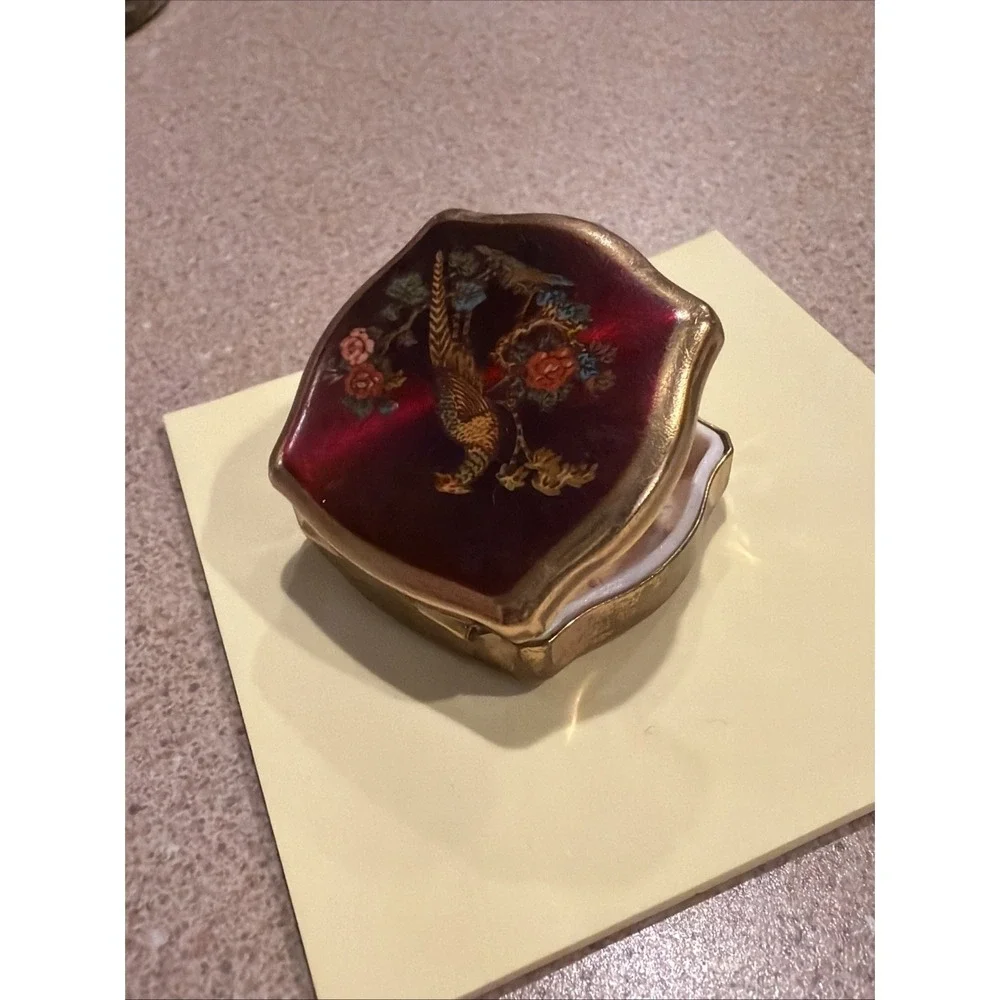 Vtg Stratton England Regency Pill Box Pheasant Red Enamel & Gold Tooth Fairy